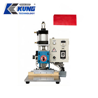 Máy chế tạo giày với hệ thống chui khí nén để ấn tuyến tính chính xác trên da và các vật liệu khác nhau